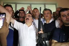 Annesi feride coş, babası nurullah coş'dur. Vali Cos Tan Darbeci Askerlere Sivil Halka Nasil Ates Ettiniz Gundem Haberleri