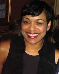 Danielle Cotton's Instagram, Twitter & Facebook