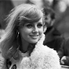 Who is Barbara Nielsen dating? Barbara Nielsen boyfriend, husband