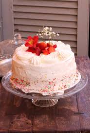 Torta Di Compleanno Limone E Fragole Dolci Gusti Torte Di Compleanno Torte Arrotolate Torte