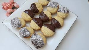 Petits Fours Pour L Aid Super Faciles A Faire Meme Pour Les Debutants Youtube Recette Gateau Oriental Gateau Facile Gateau Aid