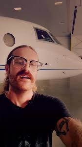 Intriguing Airplane Winglets Compared to Lord of the Rings Igloos