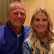 BREAKING: Alabama head coach kalen deboer shares joyous moment from wife  that she is 4 weeks pregnant with their third child. Full story in the  comments👇👇👇