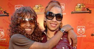 She is keyshia cole's mom so they'll know who she is #because we wouldn't know otherwise #celebrity rehab #frankie lons #vh1 #dr. Kbchouvk Sszfm