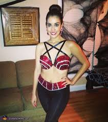 Jennifer lopez earned a golden globe nomination for her role as selena quintanilla in the 1997 biopic selena. Selena Costume Diy Costumes Under 25