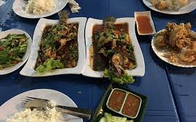 Untuk makan tengahari di langkawi, antara lokasi pilihan jika anda mencari masakan melayu ialah di kak yan nasi campur. 25 Tempat Makan Best Di Langkawi 2021 Kecur Perut Saji My