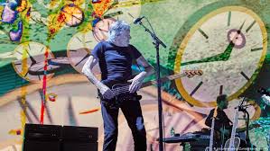 Roger waters was born on september 6, 1943 in cambridge, cambridgeshire, england as george roger waters. Roger Waters Streitbares Urgestein Des Rock Kultur Dw 05 09 2018