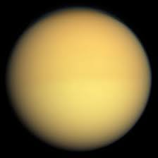 Titan (moon), the largest moon of saturn. Titan Mond Wikipedia