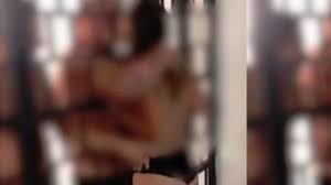 Vom vedea că sunt folosite cuvinte de genul: Imagini Èocante La SecÈia De Psihiatrie A Spitalului Tg Jiu PacientÄ DezbrÄcatÄ PipÄitÄ De Bolnavi Scena FilmatÄ De Fiica Managerului Video B1 Ro