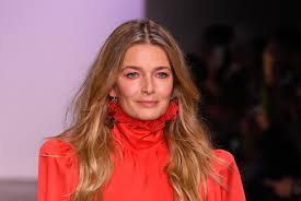Paulina porizkova was born on april 9, 1965 in prostejov, czechoslovakia as pavlina porizkova. Paulina Porizkova Says This Is The Recipe For Great Sex In Your 50s