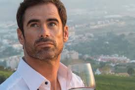 «olhem pelos meus filhos» pedro lima terá pedido aos amigos para cuidarem dos seus cinco filhos e ajudarem a família nas «mensagens de. Ator Pedro Lima Encontrado Morto Aos 49 Anos