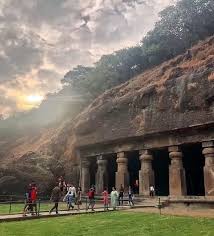 Elephanta Caves in Mumbai: A UNESCO ...