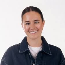 Savannah Maxwell's Instagram, Twitter & Facebook