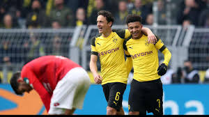 Julian brandt (borussia dortmund) ha recibido una falta en la zona defensiva. Bundesliga Sancho Double Sends Nervous Dortmund Back On Top