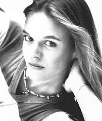 Cynthia Grover's Instagram, Twitter & Facebook