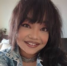 Sheng Lor's Instagram, Twitter & Facebook