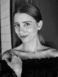 Alma Palafox's Instagram, Twitter & Facebook