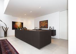 Kuche Mit Glasfronten Kuchenblock Und Einbauschrank Reiner Knabl Mobelwerkstatt