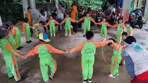 Langkah langkah bermain estafet bola. Permainan Estafet Hulahop Tk Pelangi Balikpapan Selatan Facebook