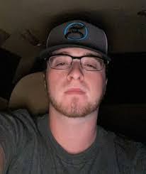 Ethan Carr's Instagram, Twitter & Facebook