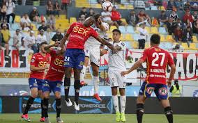 The study showed a 4% growth in comparison to 2006 research by fundación futuro that ranked the club in first place with the 38% of the. Union Espanola Vs Colo Colo Horario Formaciones Y Donde Ver El Partido Futbol Nacional 24horas