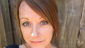 I'll never get over this': Vegetarian mum bites into chicken in her  takeaway curry