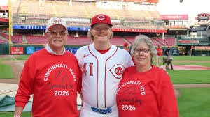 Abbott beyond grateful for his mom -- and her 'fiery' pregame tradition