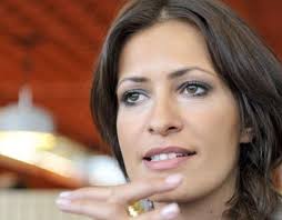 Diese entscheidung können wir ihnen natürlich nicht abnehmen. Doris Golpashin Und Klaas Heufer Umlauf Bekommen Ein Kind Salzburg24