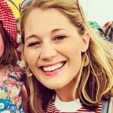 Jess Wynn's Instagram, Twitter & Facebook