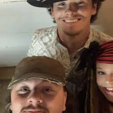 Sarah Lewis and Mason Meadows's Wedding Website