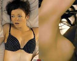 Sarah Snook Nude Debut In Not Suitable Enhanced