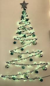 Awesome 70 Best Christmas Lights Apartment Decorating Ideas And Makeover Https Coachdecor Com 70 Wall Christmas Tree Christmas Decor Diy Christmas Wall Decor