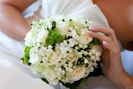 Perché inviare composizione particolare a domicilio? Foto 14 Bouquet A Palla Bouquet Di Fiori Bianchi Per La Sposa Bottega Del Fiore A Pescara Lemienozze It