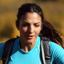 Hành trình ngàn dặm từ một bước chân