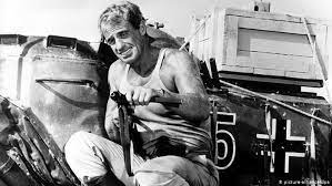 Belmondo's name was in the headlines in hollywood in april 1996, when he lashed out at the hollywood studios and distributors. Franzosische Filmlegende Jean Paul Belmondo Ist Tot Filme Dw 06 09 2021