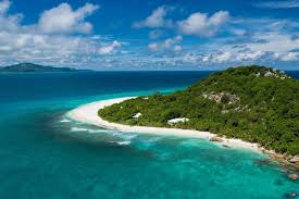 Muscatine scored all three runs of the nightcap in the first inning. Cousine Island Seychelles Cousine Aktualisierte Preise Fur 2021