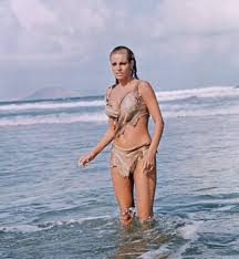 Maybe you would like to learn more about one of these? 10 Samyh Znamenityh Ekrannyh Bikini