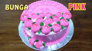 Juga ada kue ulang tahun yang begitu megah dan besar berbentuk kastil kombinasi hijau, pink dan putih. Kue Ultah Bunga Mawar Pink Cake Dekorasi Kue Ulang Tahun Anak Perempuan Youtube