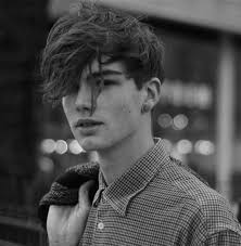 Sam Alexander| Lukas Smith is only twenty years olds, yet he acts like the  parent to all his friends. The straight boy had never had a date, but it  doesn't bother him.