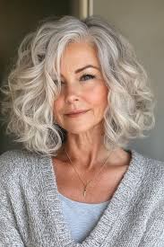 27 Short Hairstyles For Older Women