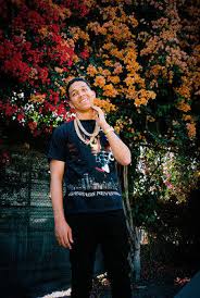 Faze Clan Drops Historic Merchandise Collaboration Honoring Juice Wrld S First Posthumous Album Legends Never Die News Wfmz Com Legends is a tribute song to late rappers xxxtentacion and lil peep. posthumous album legends never die