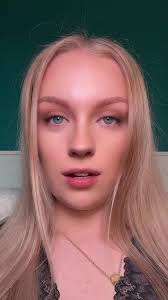 Rebecca (@rebeccaatarget)’s videos with original sound