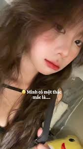 Mặc Áo Len Cao Cổ Để Tóc Gì