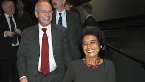 Hieronder vindt u het juiste antwoord op gerrit zalm kruiswoordraadsel. Peiling Zalm Beste Minister Van Financien Het Parool
