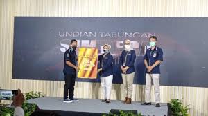 Jadi buat kalian para laki yang. Https Jogja Tribunnews Com 2021 08 24 Bank Bpd Diy Syariah Gelar Literasi Dan Inklusi Keuangan Di Smp Muhammadiyah 4 Yogyakarta Https Cdn 2 Tstatic Net Jogja Foto Bank Images Bank Bpd Diy Syariah Literasi Keuangan Smp Muhammadiyah 4