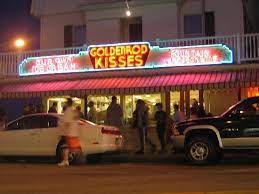 2 railroad ave., york beach, me 03910, united states. Goldenrod Kisses Picture Of Goldenrod Restaurant York Beach Tripadvisor