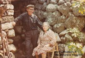 Allora può esistere davvero due cuori e una capanna. Due Cuori E Una Capanna Ustica Sape