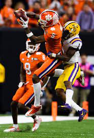 Former Clemson Wide Receiver Tee Higgins Tabbed Early In Second Round Football Photography Clemson Tigers Football Clemson Football