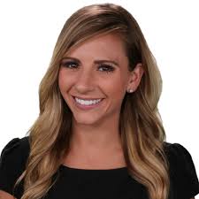 Kellie Rowe's Instagram, Twitter & Facebook