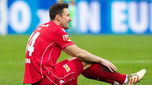Der in nürtingen geborene zentrale mittelfeldspieler begann beim tsv beuren mit dem fußballspielen, über den vfl kirchheim schaffte christian gentner im sommer 2000 den. Bundesliga News Union Berlin Bleibt Das Pech Treu